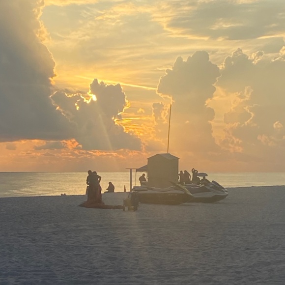 Meet your Posher, Beth - Picture 9 of 10